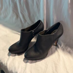 Vince Camuto Black Heeled Boots Sleek Stiletto Design
